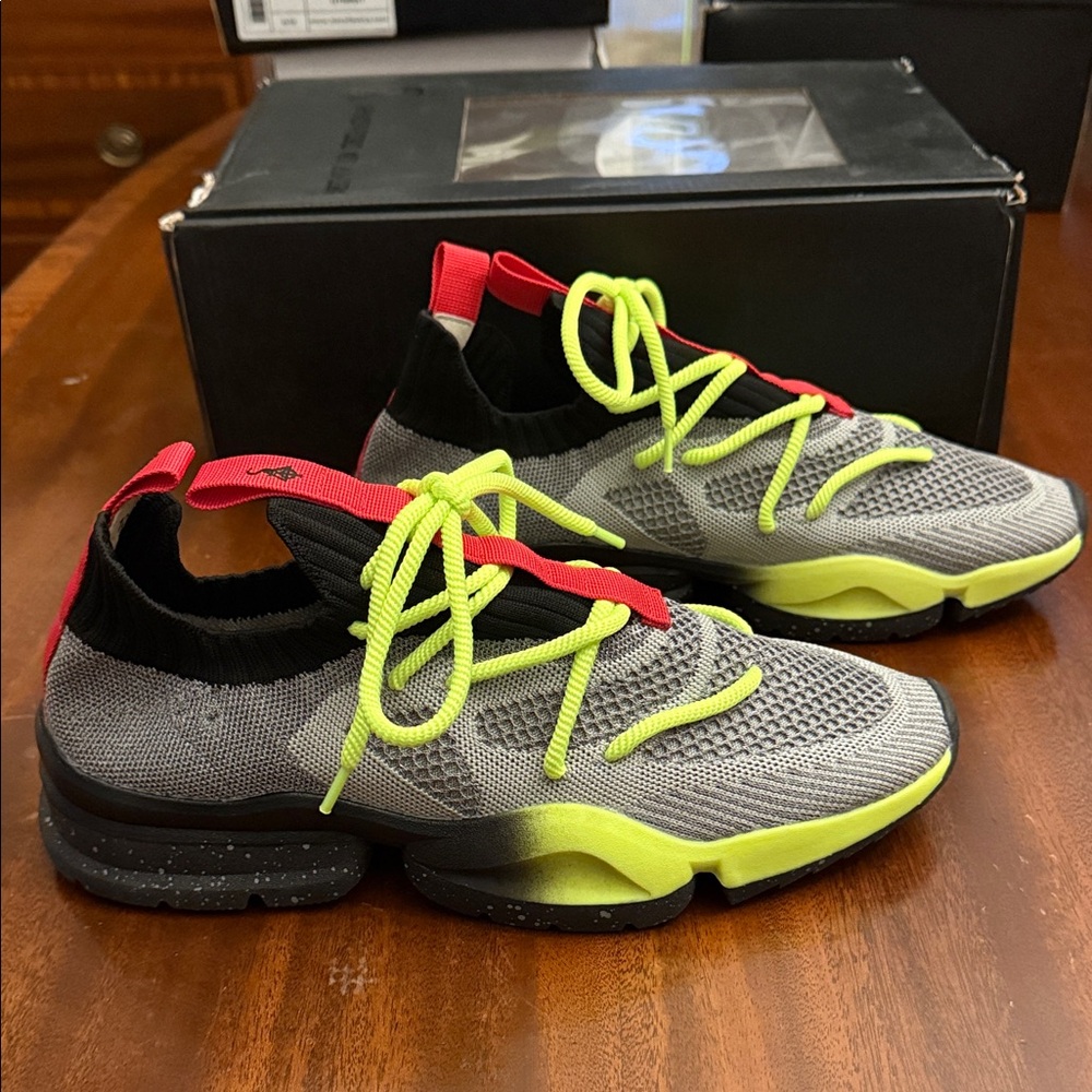 Sia Collective Culture Vulture version 2 - Turbo - Picture 2 of 7